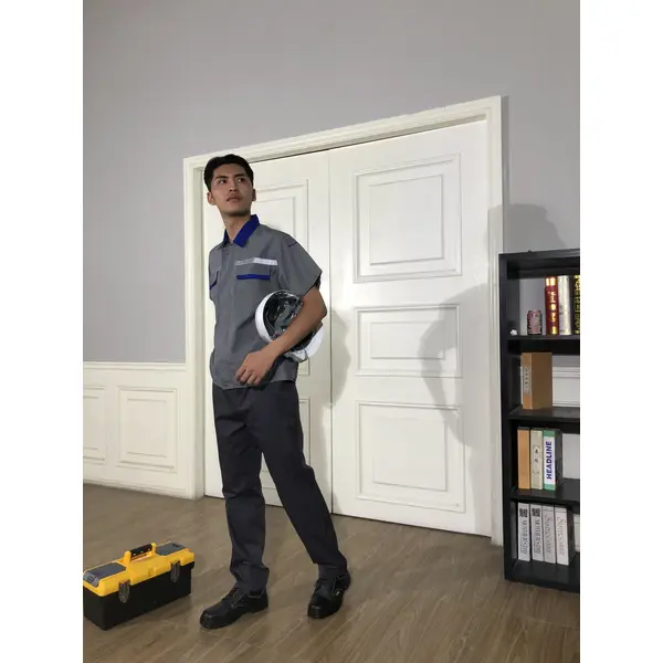 bd-mo-053 定製酒店維修制服現場表演藍色翻領酒店維修制服供應商 