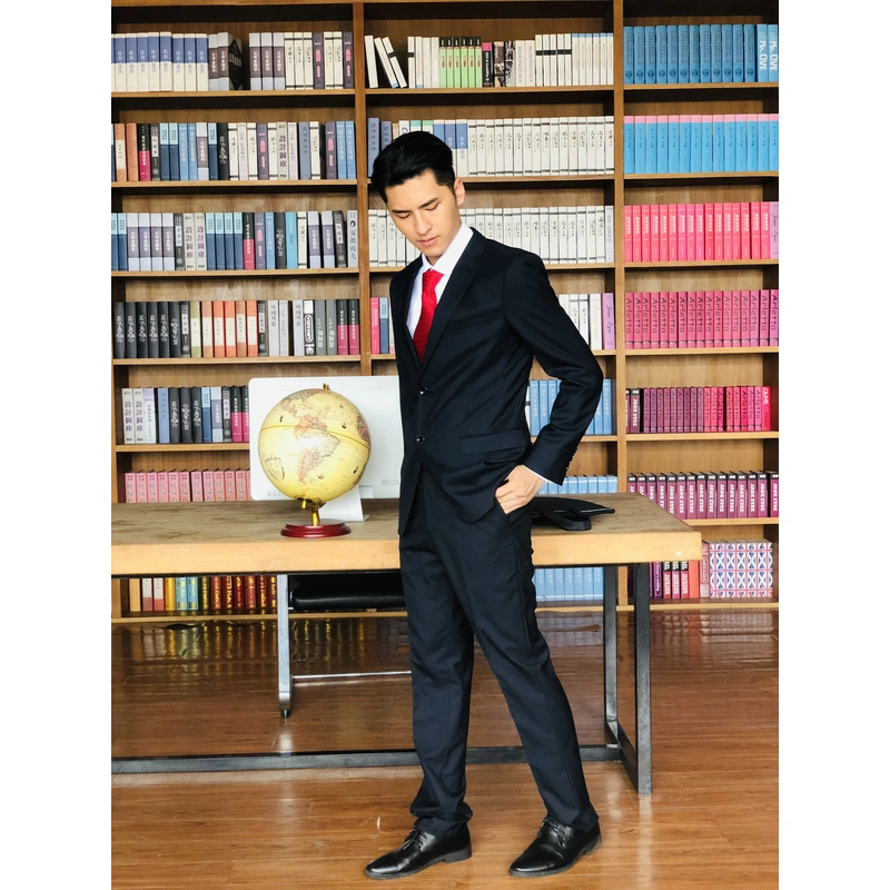 BD-MO-059  Real people try on men's suit garment factory