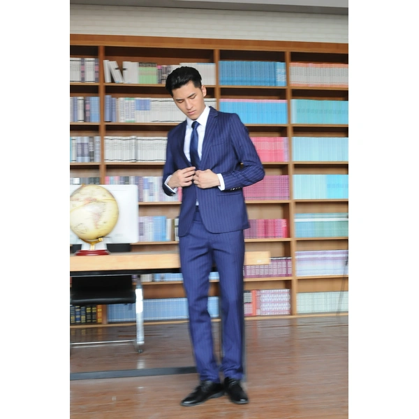 BD-MO-065 Personal design striped suit Customized professional business men's suit