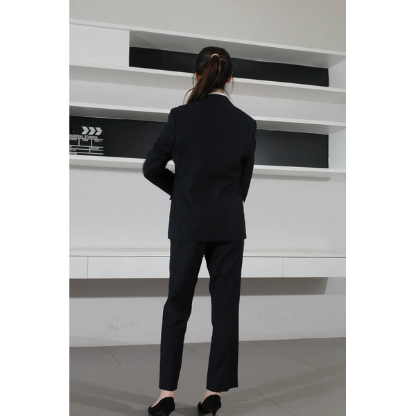 BD-MO-081 Tailor-made professional suits Model display Custom-made fashionable and comfortable women's suits Suit shop