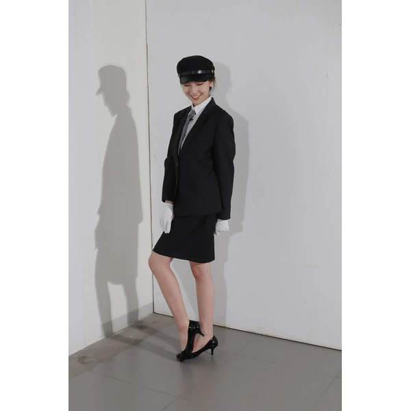 BD-MO-115 To order driver uniform suits, model display, design comfortable commuter uniforms, skirts, gloves, driver uniforms franchise store