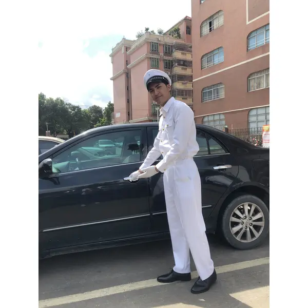 BD-MO-121 To order driver uniforms, model display, design long sleeves, pure white, golden button uniforms, driver uniforms shop