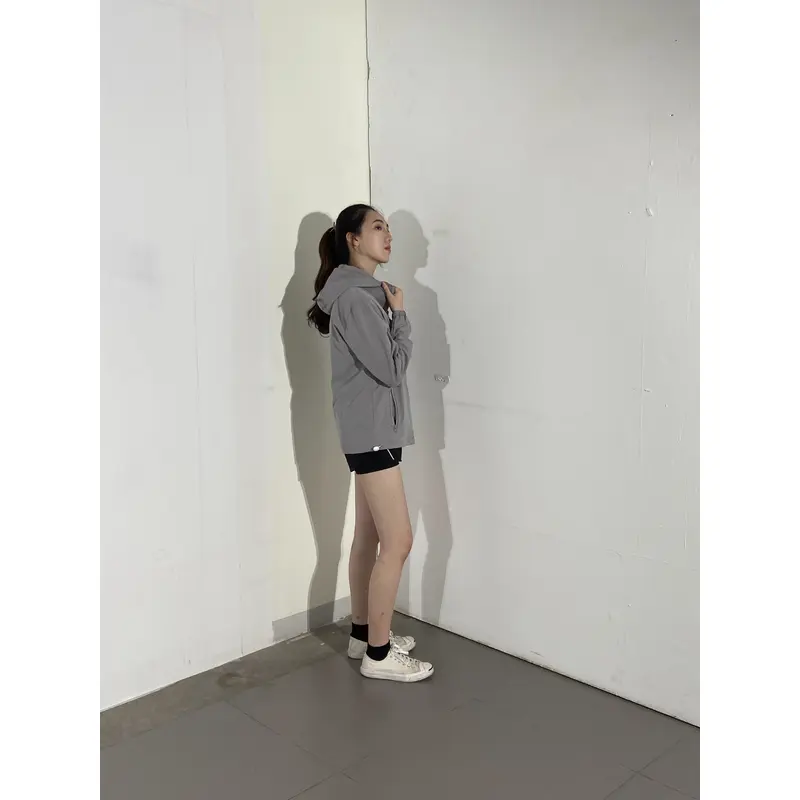 BD-MO-023 Custom-made comfortable windbreaker model try on design hooded jacket shrink cuff windbreaker jacket manufacturer