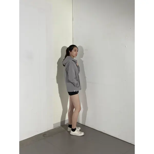 BD-MO-023 Custom-made comfortable windbreaker model try on design hooded jacket shrink cuff windbreaker jacket manufacturer