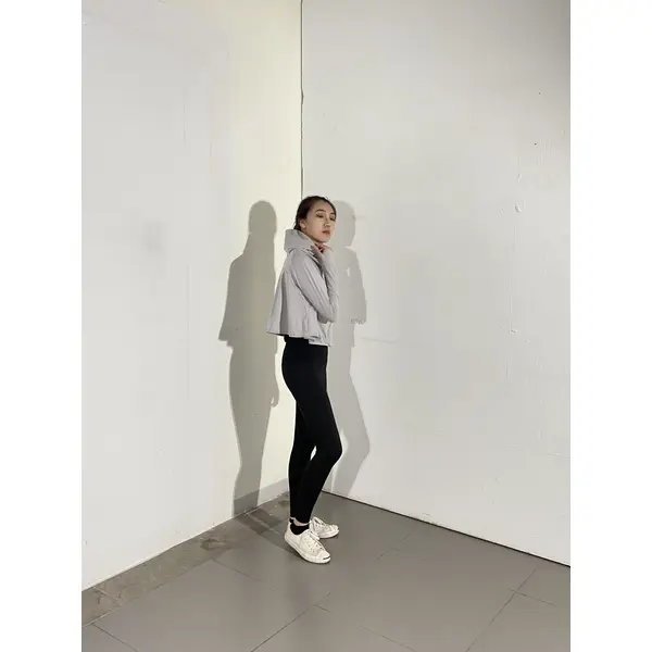 BD-MO-027 Design personality short windbreaker model try on custom light soft jacket windbreaker jacket supplier