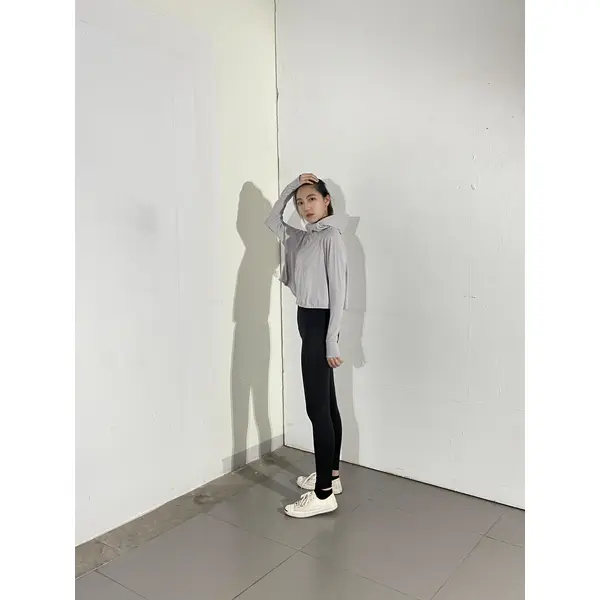 BD-MO-027 Design personality short windbreaker model try on custom light soft jacket windbreaker jacket supplier