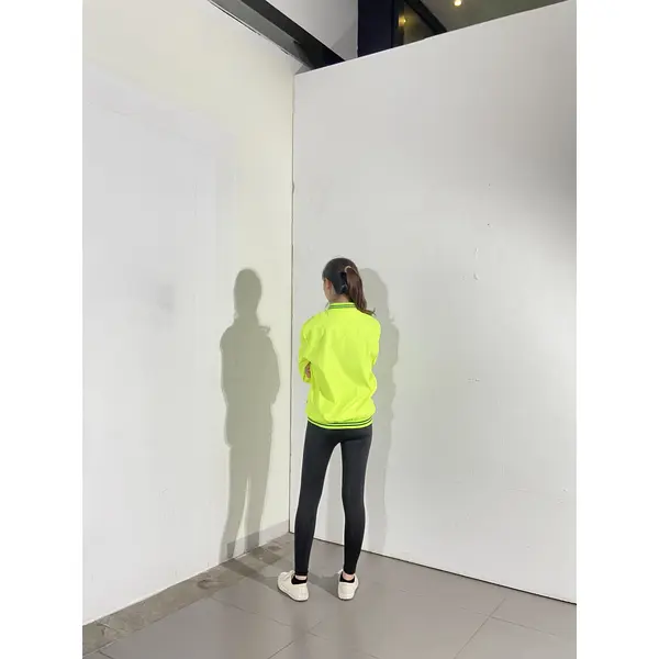 BD-MO-029 Customized casual jackets, models try on, design fluorescent yellow patchwork striped jacket, windbreaker jacket supplier