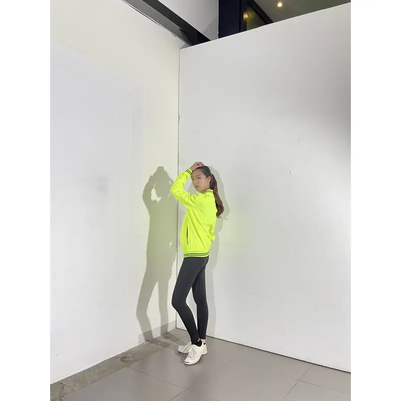 BD-MO-029 Customized casual jackets, models try on, design fluorescent yellow patchwork striped jacket, windbreaker jacket supplier