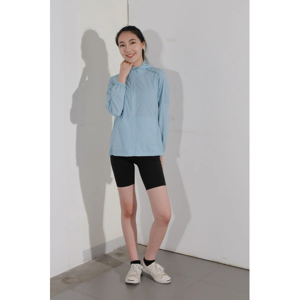 BD-MO-032 Customized Lightweight Hooded Windbreaker Models Trying On Sports Casual Windbreaker Jacket Supplier