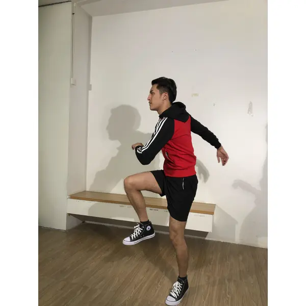 BD-MO-123 Order online hooded knitted uniforms, models try on, red hit black sweater, white stripe, hooded knitted sweater supplier