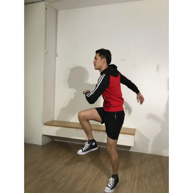 BD-MO-123 Order online hooded knitted uniforms, models try on, red hit black sweater, white stripe, hooded knitted sweater supplier