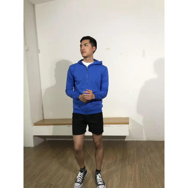 BD-MO-126 Custom-made hooded knitted jacket, model try-on effect, pure color knitted sweater, soft and comfortable, hooded knitted jacket supplier