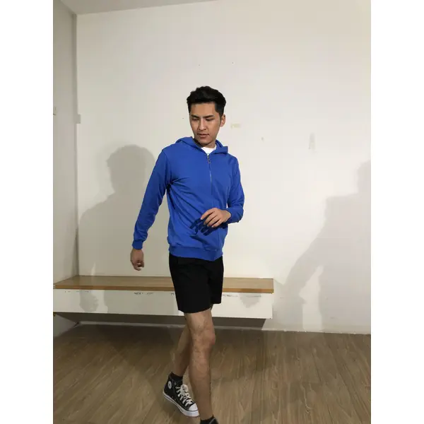 BD-MO-126 Custom-made hooded knitted jacket, model try-on effect, pure color knitted sweater, soft and comfortable, hooded knitted jacket supplier