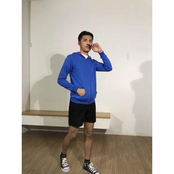 BD-MO-126 Custom-made hooded knitted jacket, model try-on effect, pure color knitted sweater, soft and comfortable, hooded knitted jacket supplier