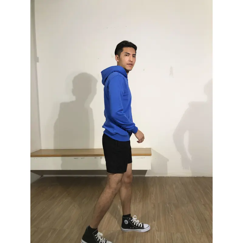 BD-MO-126 Custom-made hooded knitted jacket, model try-on effect, pure color knitted sweater, soft and comfortable, hooded knitted jacket supplier