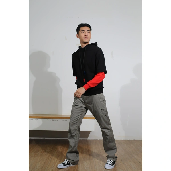 BD-MO-131 Custom-made knitted sweater with hood, model display, design red and black contrast color, fake two-piece hooded sweater, manufacturer of knitted sweater with hood