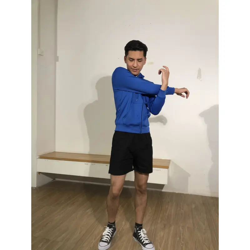 BD-MO-132 Order online hooded knitted jackets Model display Custom-made solid color hooded knitted sweaters Hooded knitted jackets specialty store