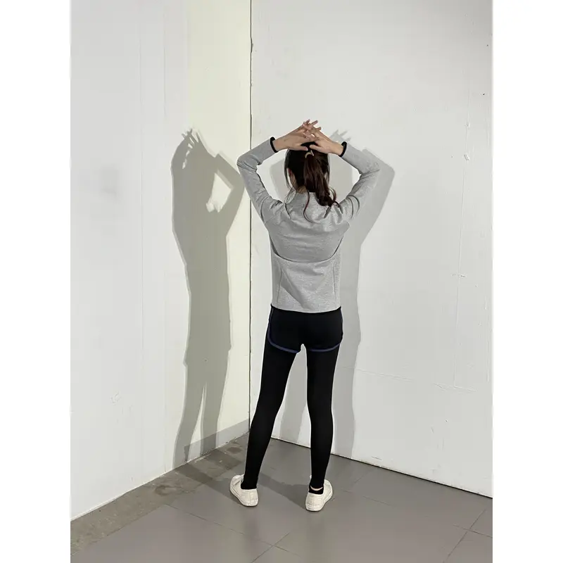 BD-MO-136 Order Knitted Jacket Online Model Display Black Sleeve Grey Casual Jacket Knitted Jacket Manufacturer