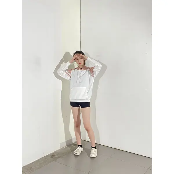 BD-MO-138 Order online hooded knitted jacket model display stripe design stitching contrast color hooded knitted jacket manufacturer