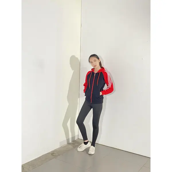 BD-MO-140 Order online hooded knitted jacket Model display Custom-made red and black contrast stitching white striped hooded knitted jacket specialty store