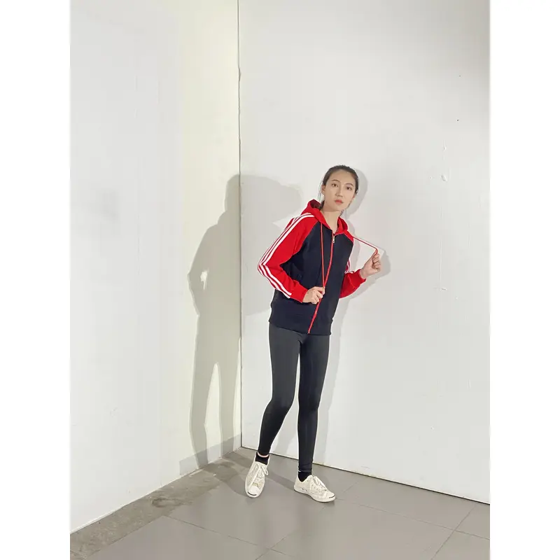 BD-MO-140 Order online hooded knitted jacket Model display Custom-made red and black contrast stitching white striped hooded knitted jacket specialty store