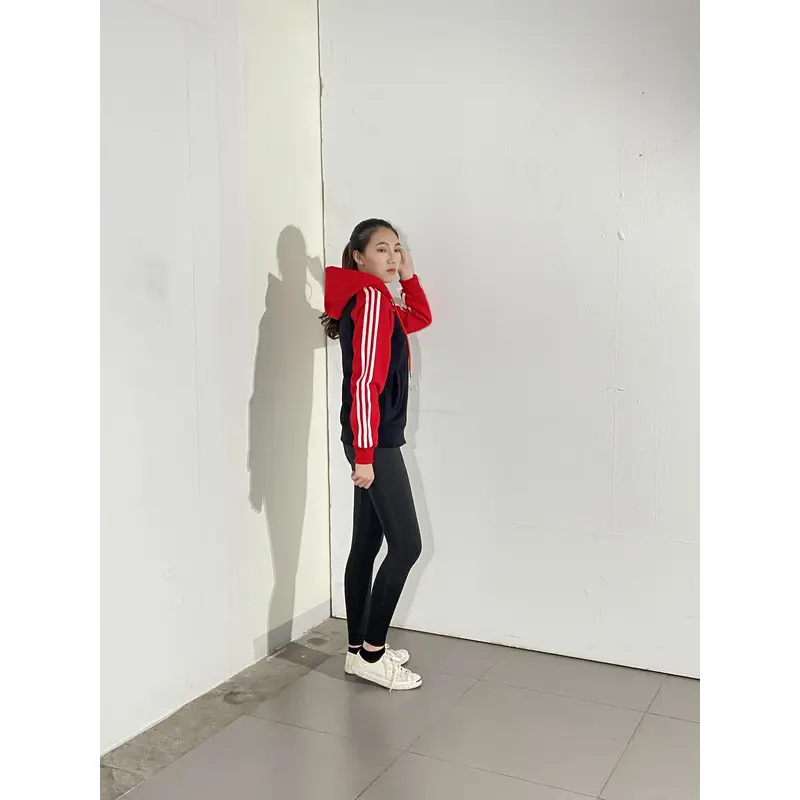 BD-MO-140 Order online hooded knitted jacket Model display Custom-made red and black contrast stitching white striped hooded knitted jacket specialty store