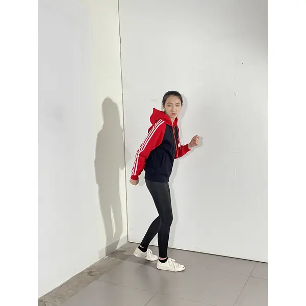 BD-MO-140 Order online hooded knitted jacket Model display Custom-made red and black contrast stitching white striped hooded knitted jacket specialty store