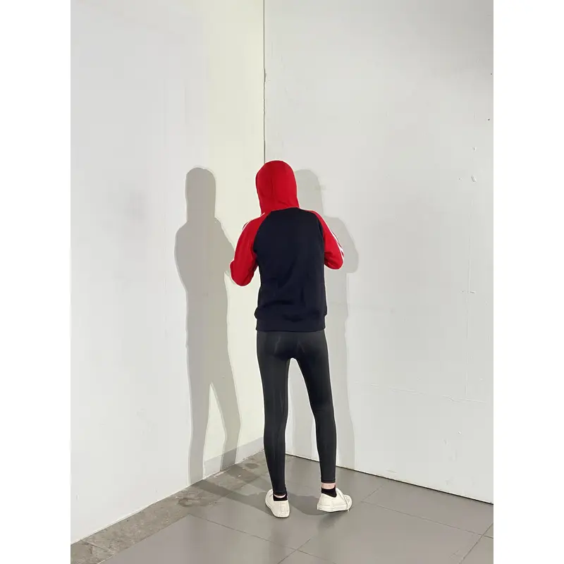 BD-MO-140 Order online hooded knitted jacket Model display Custom-made red and black contrast stitching white striped hooded knitted jacket specialty store