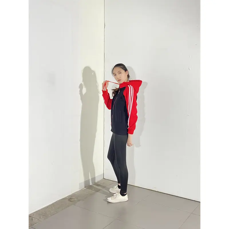 BD-MO-140 Order online hooded knitted jacket Model display Custom-made red and black contrast stitching white striped hooded knitted jacket specialty store