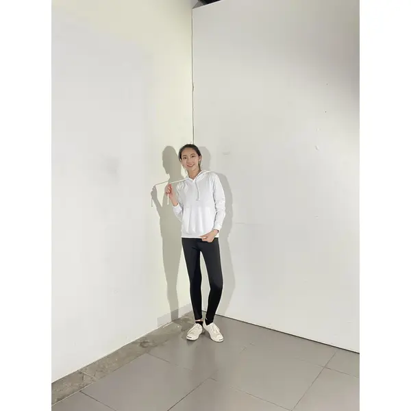 BD-MO-141 Custom-made knitted sweater with hood, model display, pure white sweater, soft and comfortable, special store for knitted sweater with hood