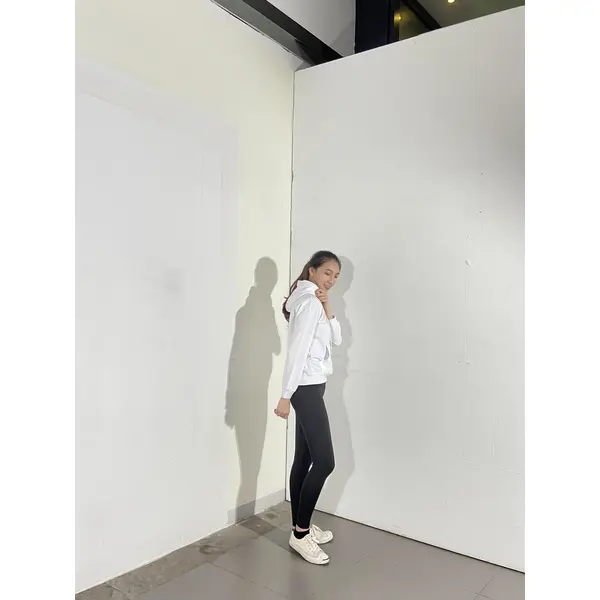 BD-MO-141 Custom-made knitted sweater with hood, model display, pure white sweater, soft and comfortable, special store for knitted sweater with hood