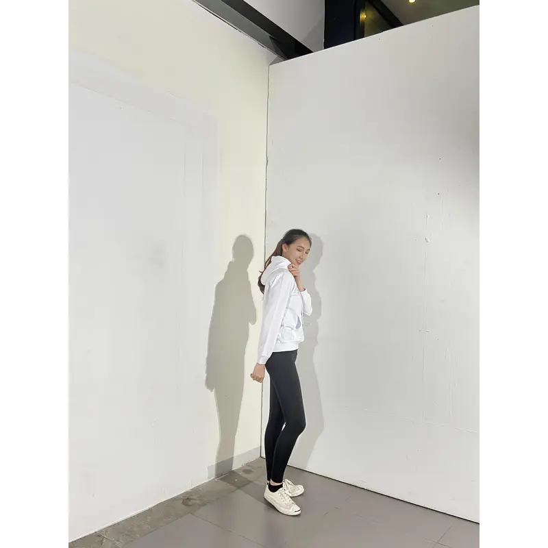 BD-MO-141 Custom-made knitted sweater with hood, model display, pure white sweater, soft and comfortable, special store for knitted sweater with hood