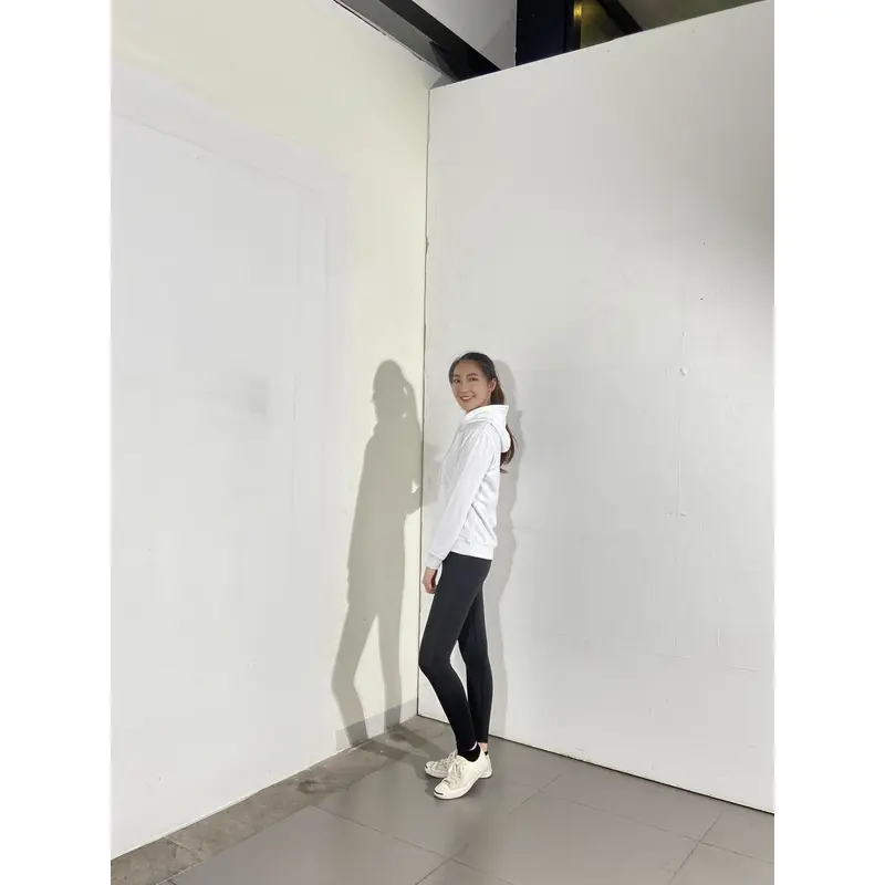 BD-MO-141 Custom-made knitted sweater with hood, model display, pure white sweater, soft and comfortable, special store for knitted sweater with hood