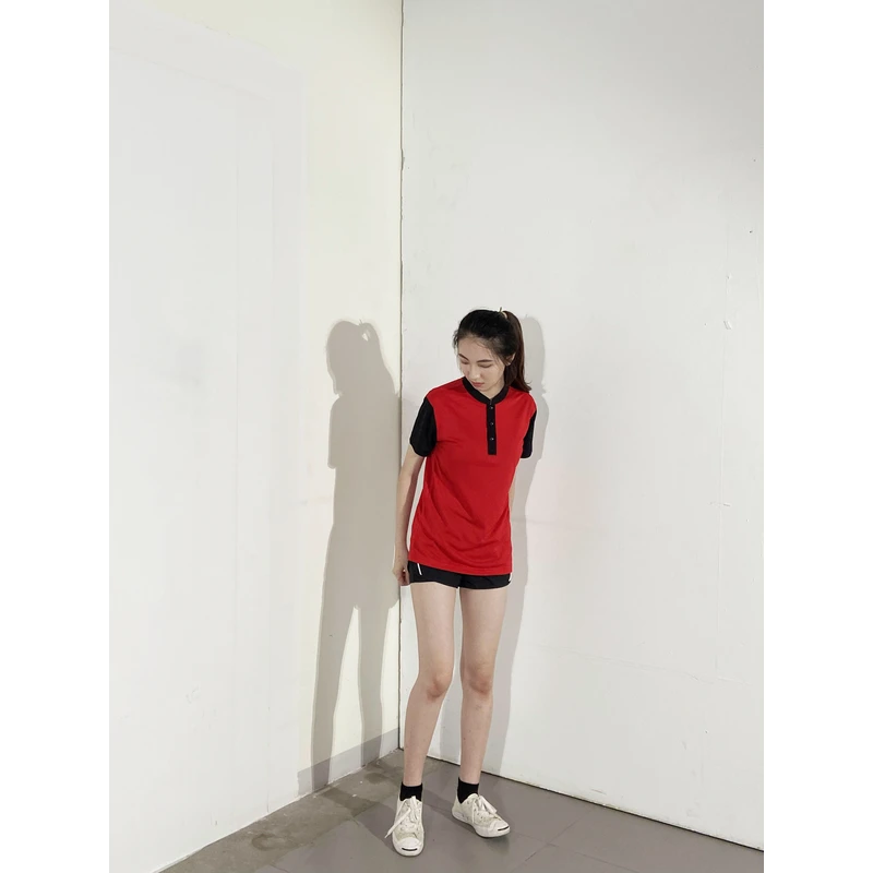 bd-mo-001 定制紅色和黑色短袖 polo 衫，設計立領 polo 衫，現場表演 polo 衫供應商 