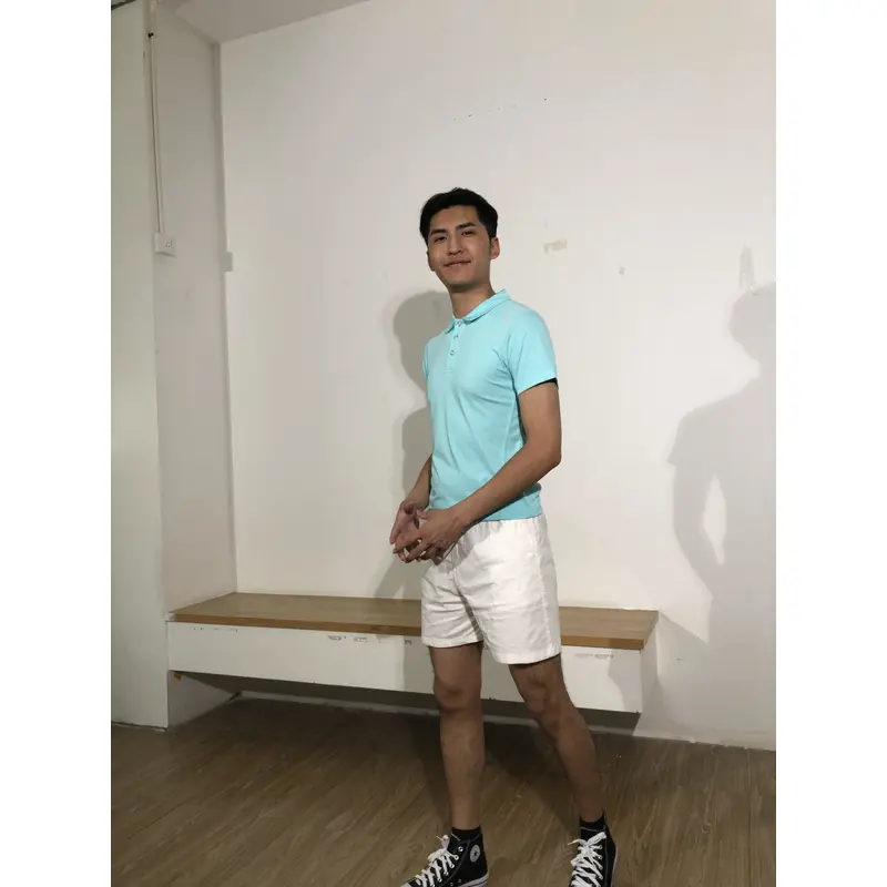 bd-mo-009 定制男士短袖polo衫，藍色polo衫，現場表演，模特試穿polo衫製造商 