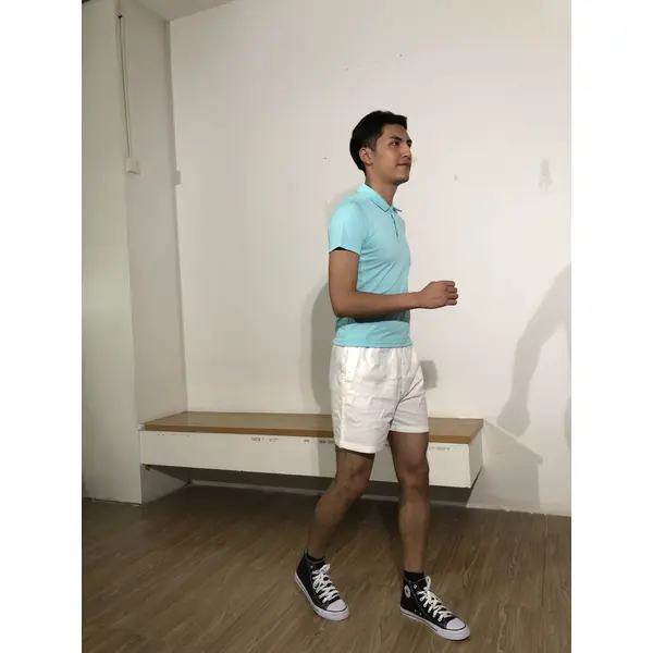 bd-mo-009 定制男士短袖polo衫，藍色polo衫，現場表演，模特試穿polo衫製造商 