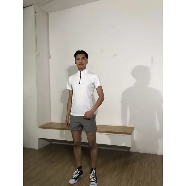 bd-mo-010 camisa polo branca de manga curta feita sob medida para homens com gola alta com zíper na metade do peito camisa polo show ao vivo loja especializada em camisas polo 