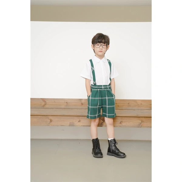 BD-MO-152 Design fashion green plaid shorts, custom-made contrast shirts, school uniforms, comfortable and convenient, elastic trousers design, real people try on, model demonstration