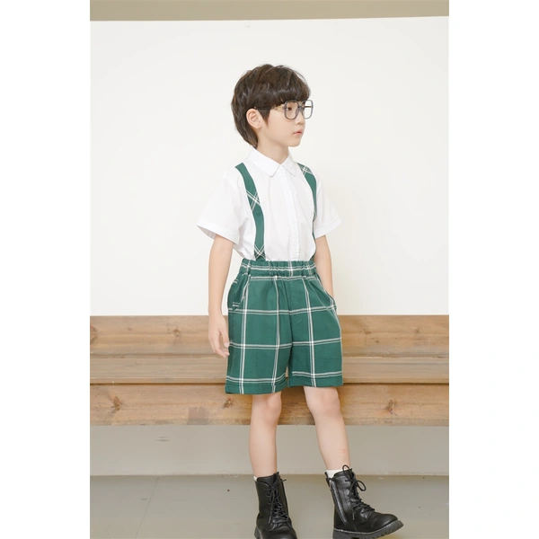 BD-MO-152 Design fashion green plaid shorts, custom-made contrast shirts, school uniforms, comfortable and convenient, elastic trousers design, real people try on, model demonstration
