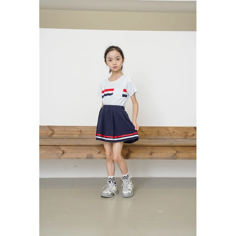 BD-MO-156 Design round neck school uniforms, custom-made pleated skirts, school uniforms skirts, elastic waistband design, comfortable, pleated skirts, anti-glare design
