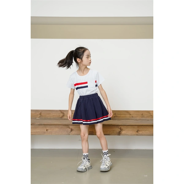 BD-MO-156 Design round neck school uniforms, custom-made pleated skirts, school uniforms skirts, elastic waistband design, comfortable, pleated skirts, anti-glare design
