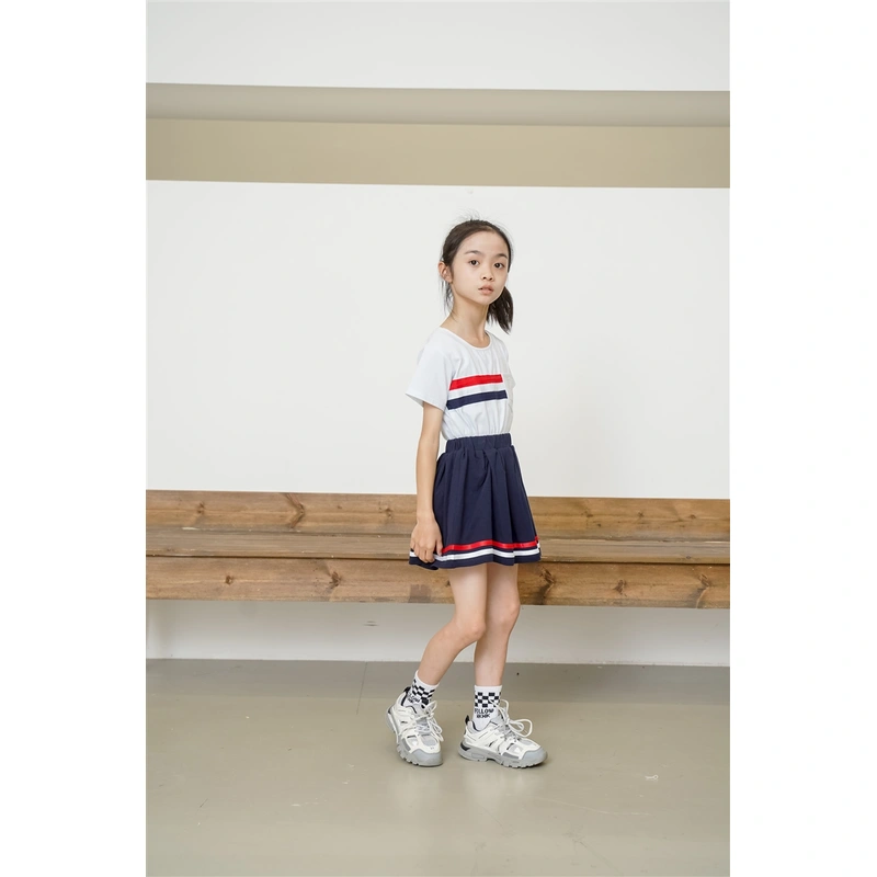 BD-MO-156 Design round neck school uniforms, custom-made pleated skirts, school uniforms skirts, elastic waistband design, comfortable, pleated skirts, anti-glare design