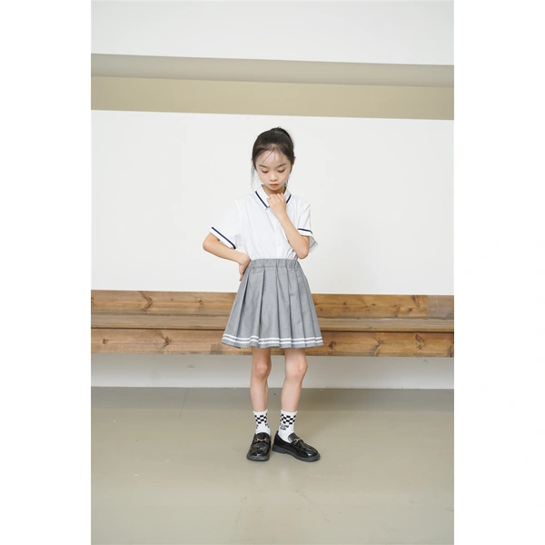 BD-MO-160 Design British style school uniforms, custom-made comfortable lapel neckline design, matching color webbing, pleated skirt design, webbing decoration, pleated skirt anti-light design