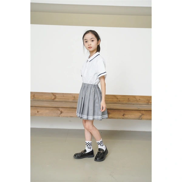 BD-MO-160 Design British style school uniforms, custom-made comfortable lapel neckline design, matching color webbing, pleated skirt design, webbing decoration, pleated skirt anti-light design
