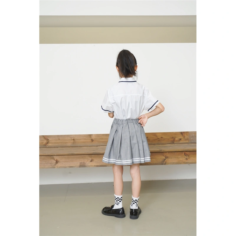 BD-MO-160 Design British style school uniforms, custom-made comfortable lapel neckline design, matching color webbing, pleated skirt design, webbing decoration, pleated skirt anti-light design
