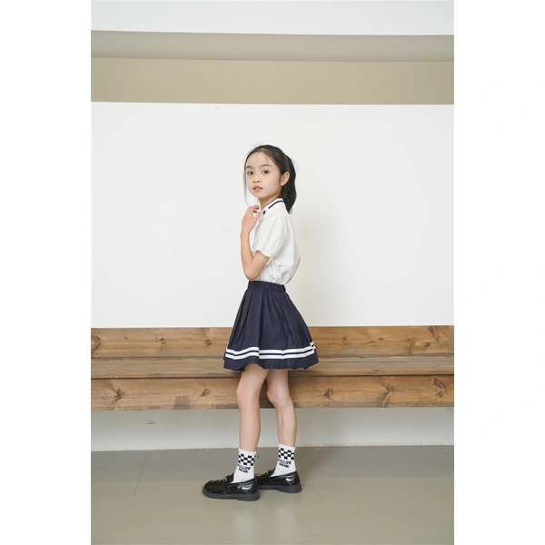 BD-MO-161 Design British style shirt and school uniform suit Custom-made cuffs with contrasting stripes, school skirts design with anti-glare safety pants, neckline with contrasting stripes design, school uniform manufacturing factory