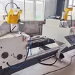 Precio de la máquina cortadora de UPV de inglete doble completamente automática CNC