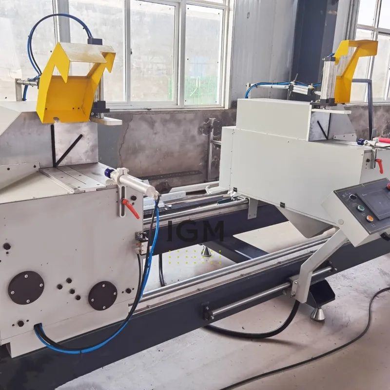 Precio de la máquina cortadora de UPV de inglete doble completamente automática CNC