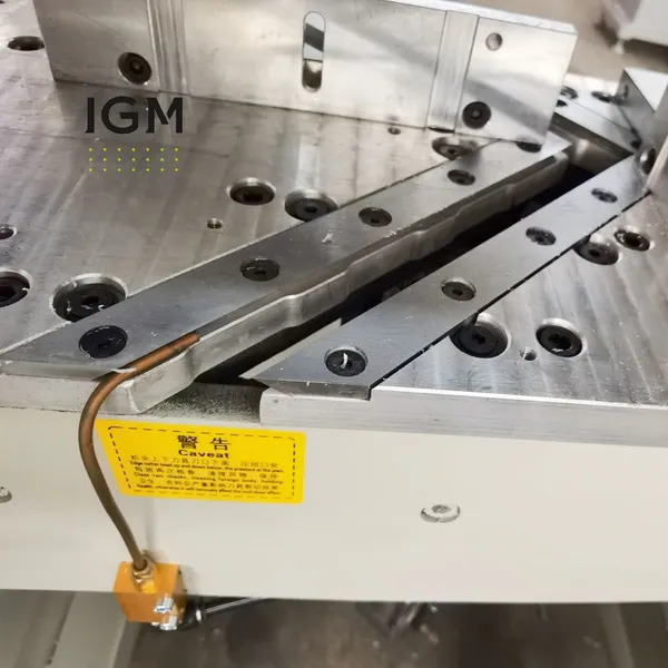 wfh-4 четырехголовочная бесшовная сварочная машина для ПВХ оконная машина