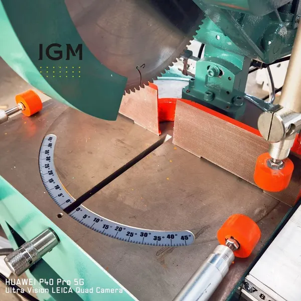 алюминиевый одноголовочный отрезной станок с цифровой линейкой